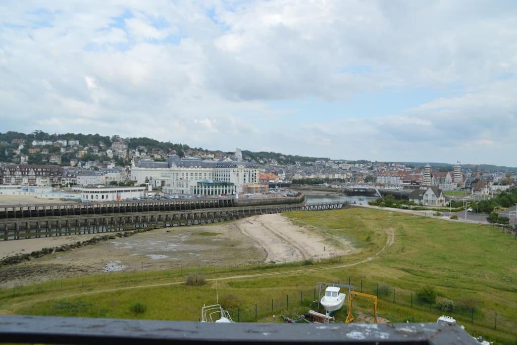 Mini-Duplex Cosy Avec Magnifique Vue Mer Deauville Eksteriør bilde